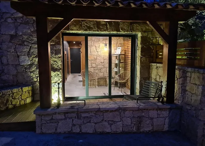 לינה וארוחת בוקר D'hote Casa Maredda 4*