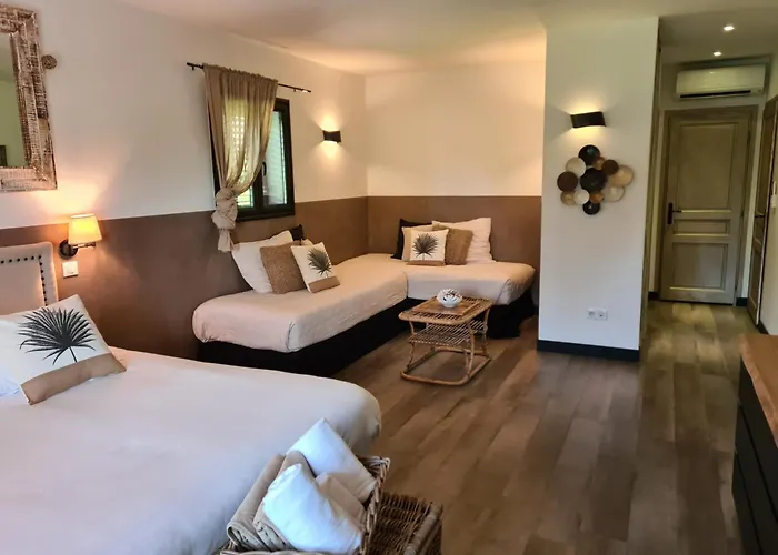 לינה וארוחת בוקר D'hote Casa Maredda פורטיסיו